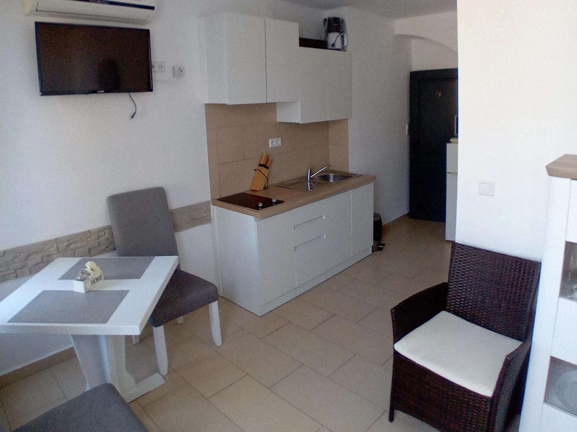Vivi Studio Apartments Mali Lošinj Kamer foto